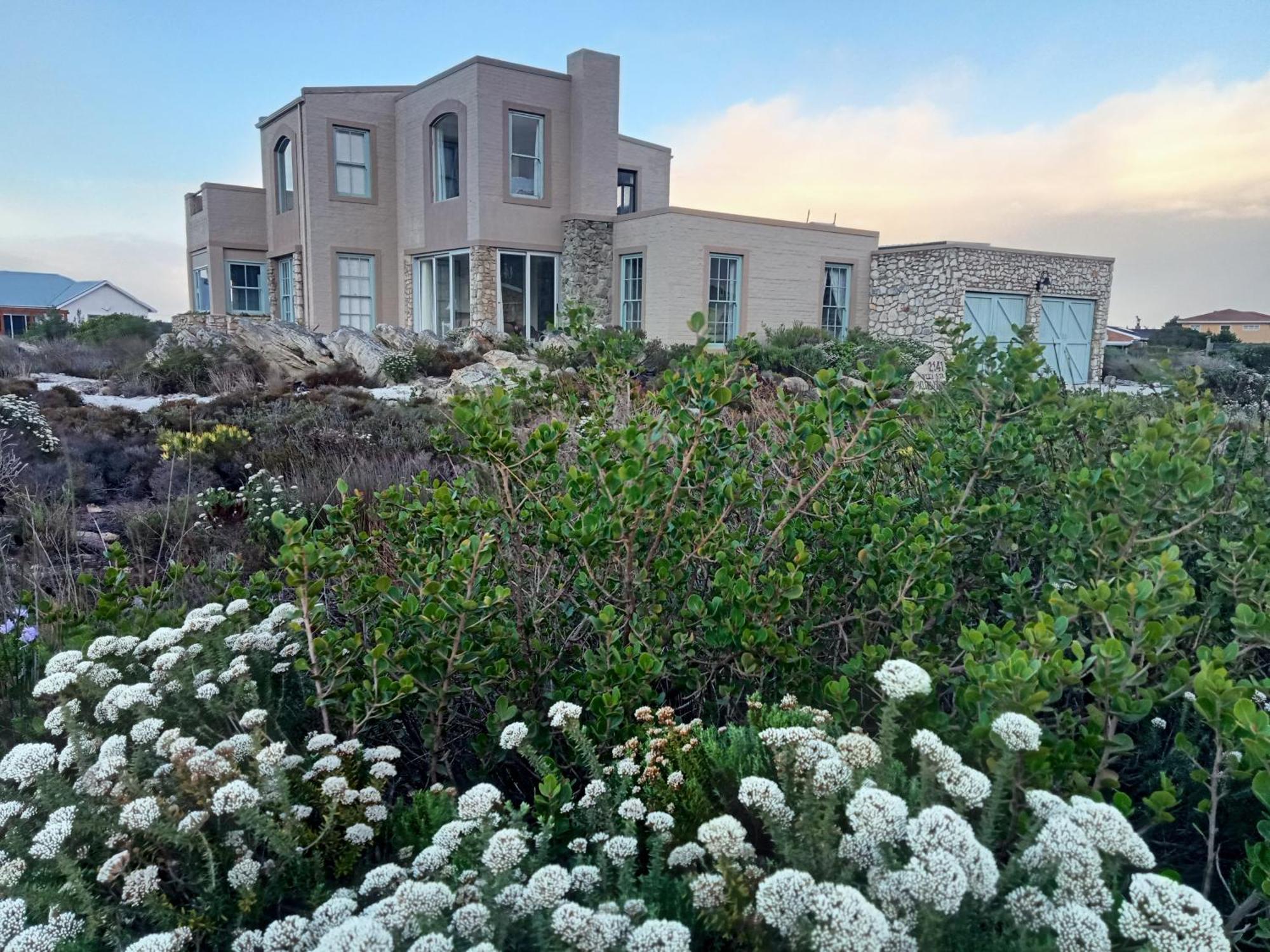 Klipwerf Bettys Bay Apartment Bagian luar foto